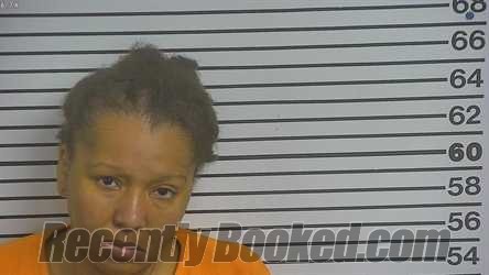 Recent Mugshot Image for Andrea Roachell Atterberry in Forrest County, Mississippi