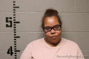 Recent Mugshot Image for TAVIA LADELL KELLUM in Logan County, Oklahoma