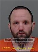 Recent Mugshot Image for MATTHEW CHARLES EARHART in Linn County, Iowa