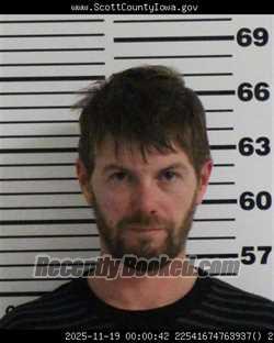 Recent Mugshot Image for LOGAN ALAN JOHN MANIKOWSKI in Scott County, Iowa