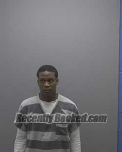 Recent Mugshot Image for QUADARIUS DETRE BENNETT in Alamance County, North Carolina