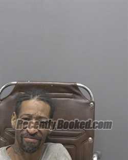 Recent Mugshot Image for LASHAUN WARREN CRUMP in Alamance County, North Carolina