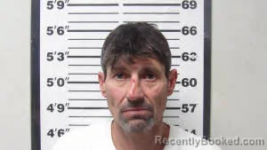Recent Mugshot Image for ISAAC THOMAS ROBERTS in Carteret County, North Carolina