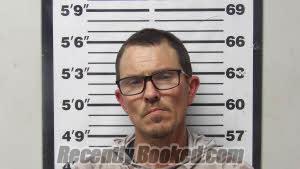 Recent Mugshot Image for JOHNATHON MICHAEL ROBERTS in Carteret County, North Carolina