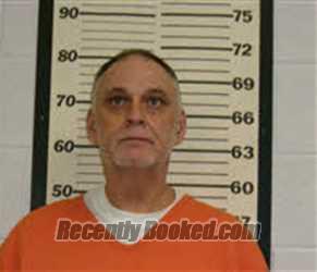 Recent Mugshot Image for ROBERT LYNN AVERITT in Caswell County, North Carolina