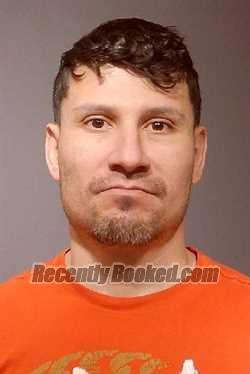 Recent Mugshot Image for LUIS ANJER OROZCO GODINEZ in Kendall County, Illinois
