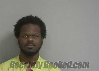 Recent Mugshot Image for SAMUEL LYNELL DIXON in La Salle County, Illinois