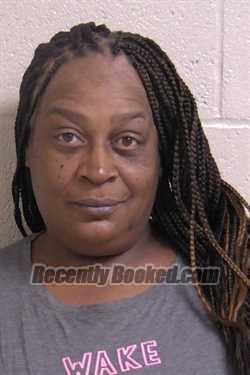 Recent Mugshot Image for ROXANNE PERRY in Madison County, Illinois
