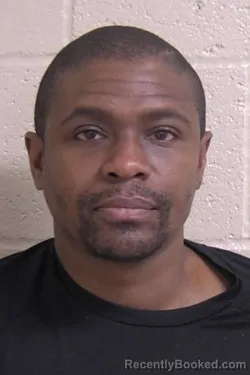 Recent Mugshot Image for CHRISTOPHER DAVIS in Madison County, Illinois