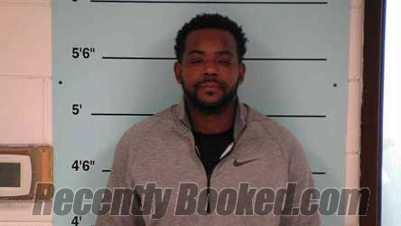Recent Mugshot Image for XAVIER LEE in Bourbon County, Kentucky