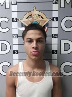 Recent Mugshot Image for KRISTIAN GRAVES in Madison County, Kentucky