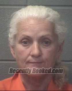 Recent Mugshot Image for DERONDA LENNY HARTLINE in Onslow County, North Carolina