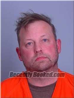 Recent Mugshot Image for Adam Lindgren in Sherburne County, Minnesota