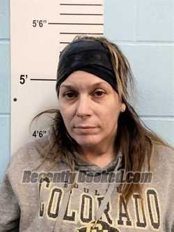 Recent Mugshot Image for JENNIFER MARY LOUISE ZINSCHLAG in Lincoln County, Missouri