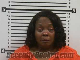 Recent Mugshot Image for ERNESTINE TRAYLOR in Hardeman County, Tennessee