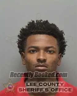 Recent Mugshot Image for JODLIN LOUISSANT in Lee County, Florida