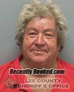 Recent Mugshot Image for ROBERTO GARCIA in Lee County, Florida