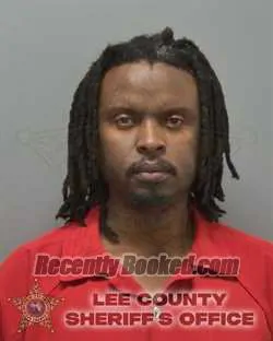 Recent Mugshot Image for LINDOKUHLE S SEGOLE in Lee County, Florida