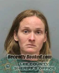 Recent Mugshot Image for JANAYE KATYA LUNA in Lee County, Florida