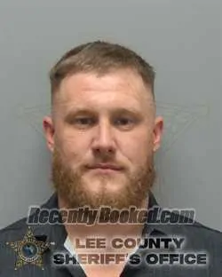 Recent Mugshot Image for DEVIN TAYLOR HEMMINGER in Lee County, Florida