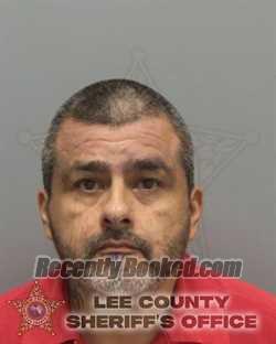 Recent Mugshot Image for ROBERT RAMIREZ in Lee County, Florida