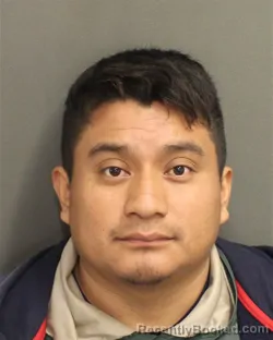 Recent Mugshot Image for VICTOR DANIEL RUIZHERNANDEZ in Orange County, Florida