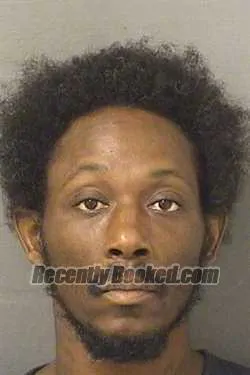 Recent Mugshot Image for JOHN FERNANDOJ ROBERTS in Palm Beach County, Florida