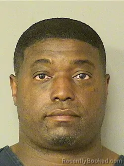 Recent Mugshot Image for EMMANUEL DEWEY HENDRIX in Palm Beach County, Florida
