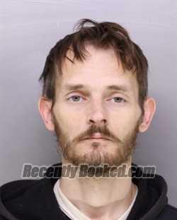 Recent Mugshot Image for ROBERT HALL in Hamilton County, Ohio