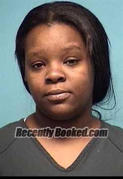 Recent Mugshot Image for JANEQUA J HUNTER in Lorain County, Ohio