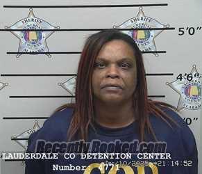 Recent Mugshot Image for FELITA DIONNE WOODEN in Lauderdale County, Alabama