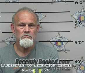 Recent Mugshot Image for CHRISTOPHER ALAN ROBERTS in Lauderdale County, Alabama