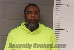 Recent Mugshot Image for DERRICK VOLTZ in St Clair County, Alabama