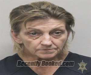 Recent Mugshot Image for LYNELLE ANNETTE SMITH in Lafayette Parish, Louisiana