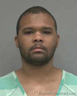 Mugshot of CEDRIC TREMANE PLUMMER