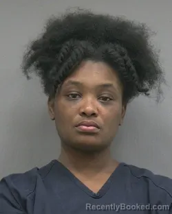 Mugshot of CHENETRICE SHATOYA SIMPSON