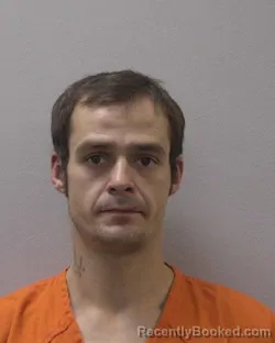 Mugshot of MICHAEL ANDREW LYNCH