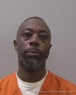 Mugshot of DEON DOVELL ROBERTS