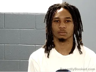 Mugshot of DARIUS TYRESE MCRAE