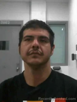 Mugshot of FERNANDO III MUNIZ