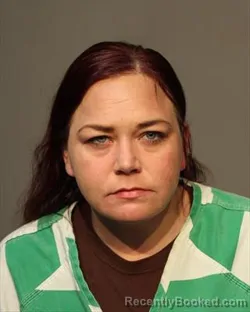 Mugshot of DANIELLE MARIE LEONARD