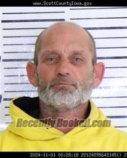 Mugshot of WAYNE ANTHONY CASSAVOY