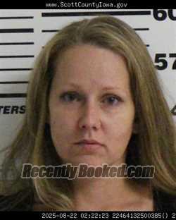 Mugshot of AMANDA MAE FIELDS-BLUMER