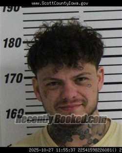 Mugshot of ZACHARY ANTHONY SISUL