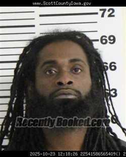 Mugshot of CHAVEZ LESLIE HANLEY