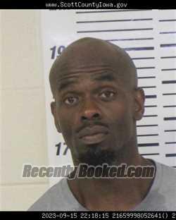 Mugshot of FREDRICK LANARD OWENS