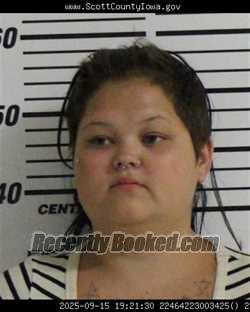 Mugshot of CHEYENNE NICOLE LAMASTER