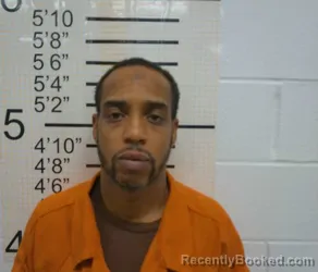 Mugshot of CLIFFORD DEANDRE JESTER