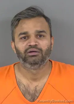 Mugshot of DHRUVKUMAR KAKPESHKUMAR PATEL