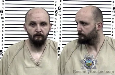 Mugshot of JERAMIE MARK SEWARD